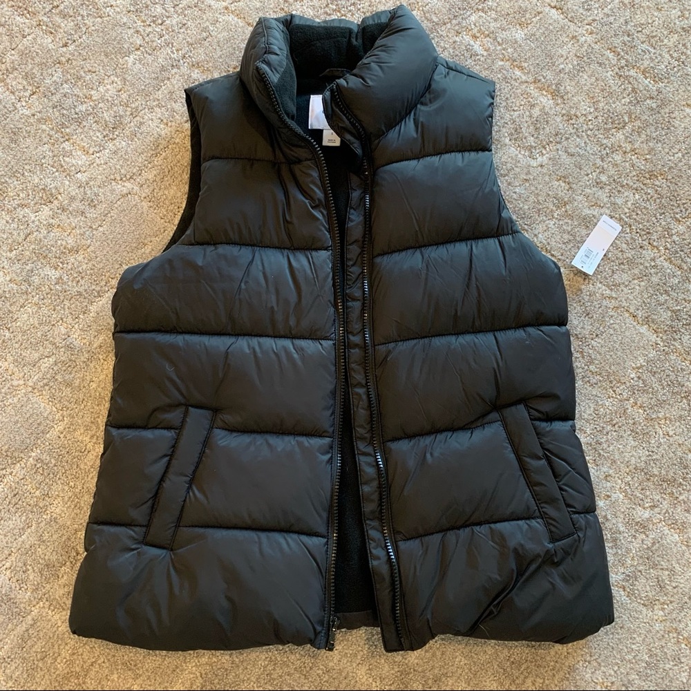 NWT Old Navy Fleece Lined Puffer Vest